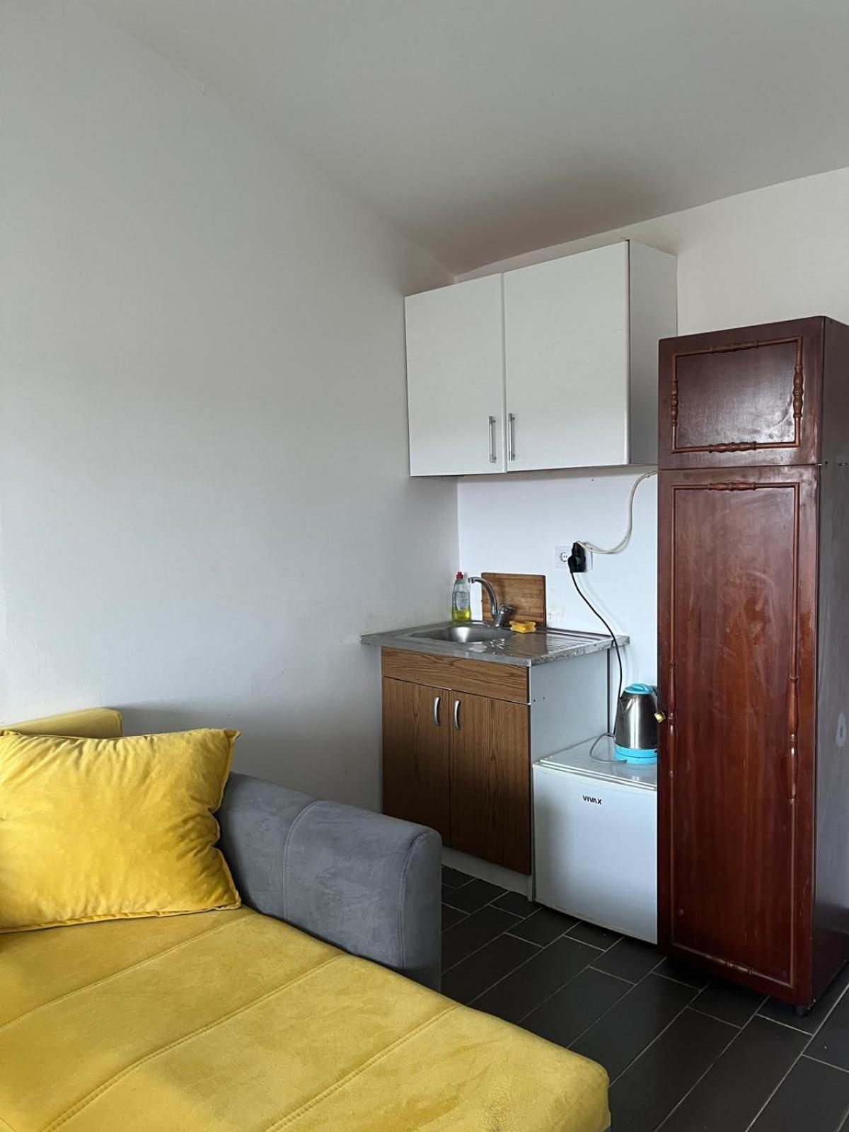 Apartment Mavi Bar
