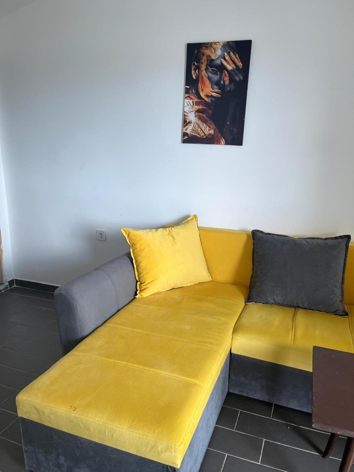 Mavi Apartment Bar