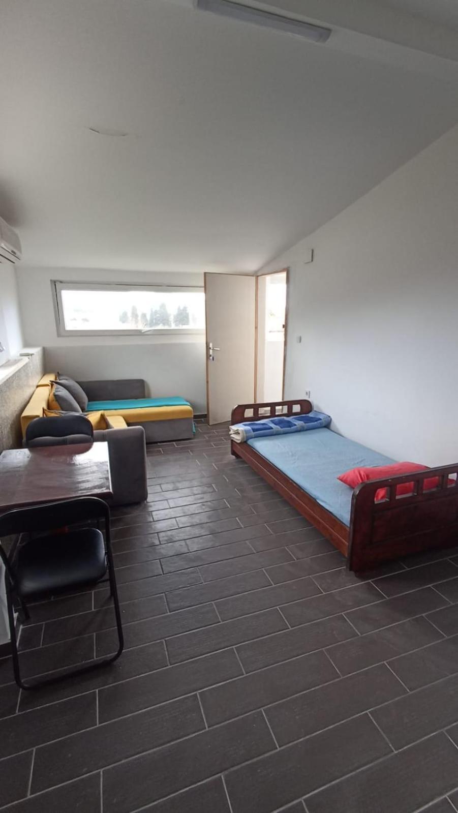 Apartment Mavi *