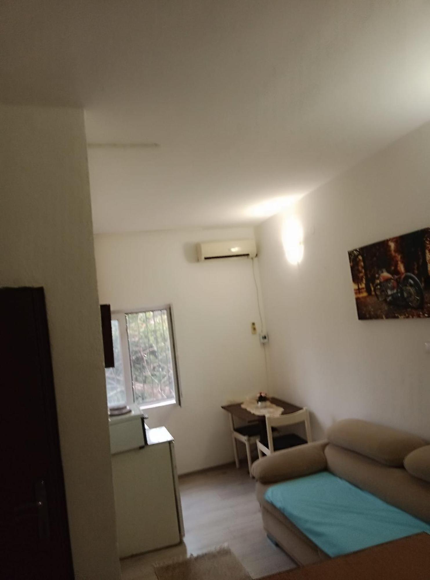 Apartment Mavi